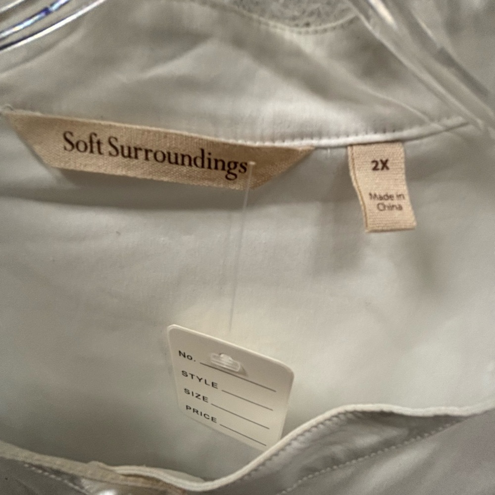 Soft Surroundings Women’s  White Longer Shirt